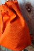 Oranžový kožený vak